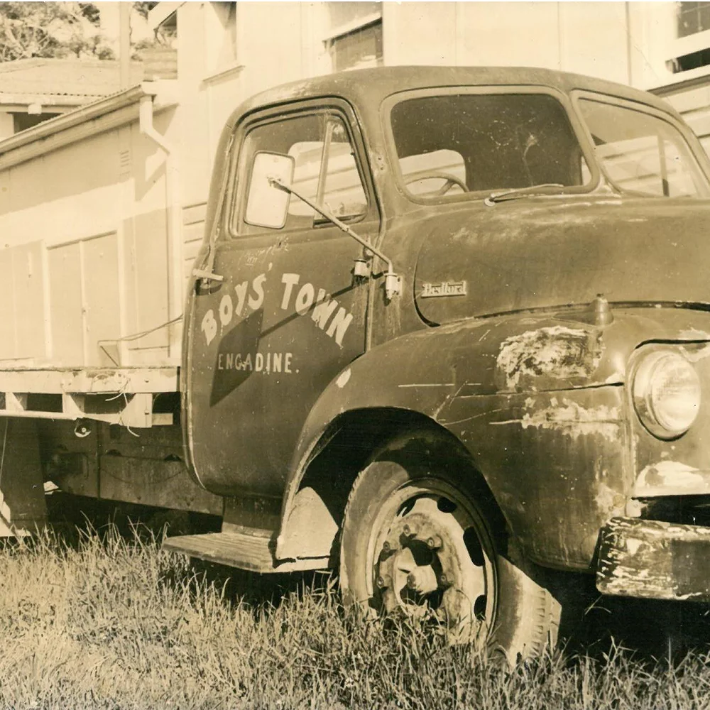 Dunlea-Centre-Our-Museum-Reproduction-Of-Bedford-Truck-And-Quote-1000x1000
